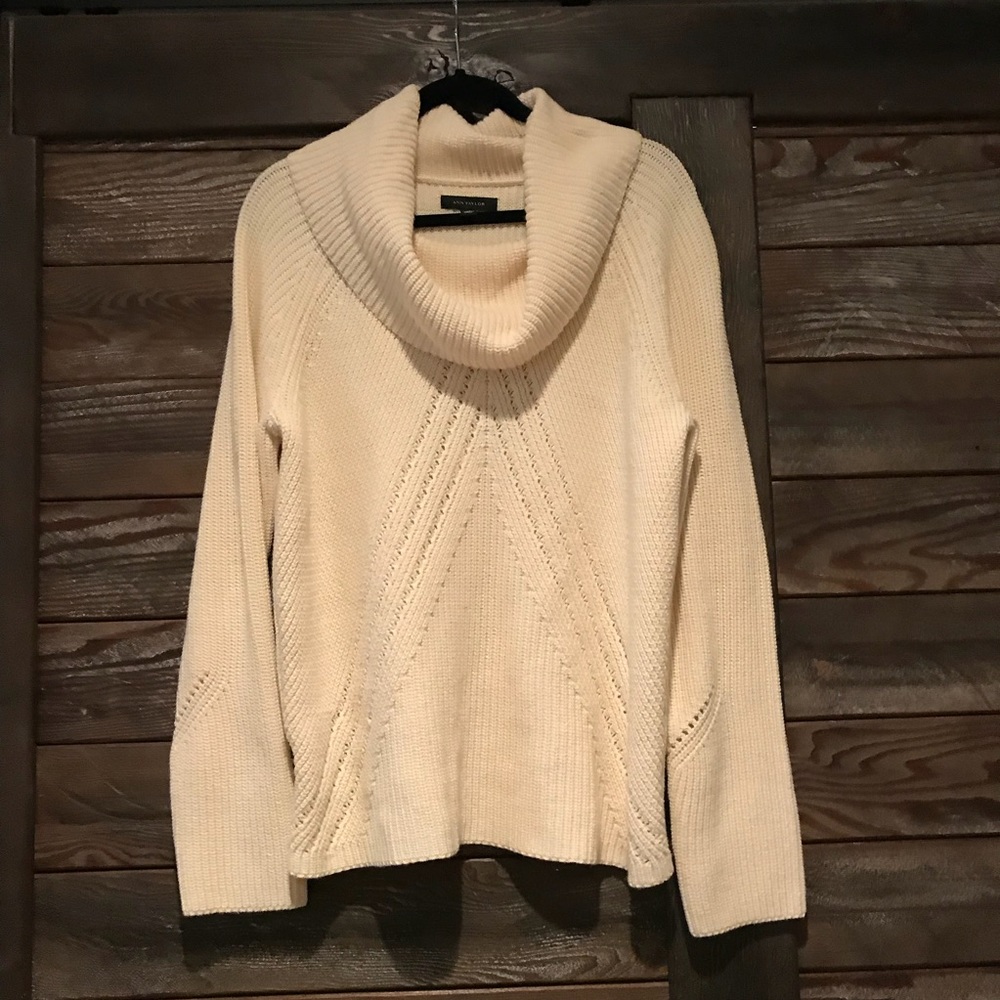 NWT Ann Taylor cowl sweater